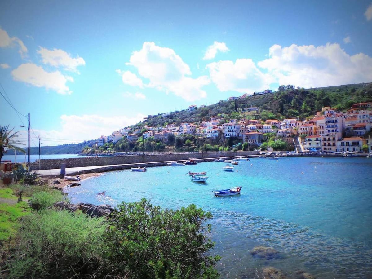 Gytheio Retreat, Panoramic Sea View Apartment Bagian luar foto